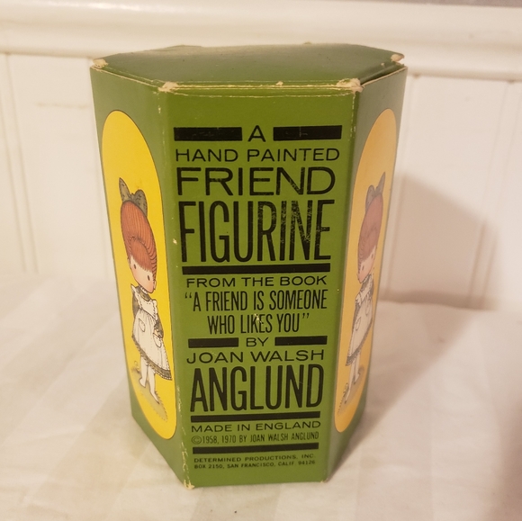 Vintage Joan Walsh Anglund Girl Figurine - 1970 - Picture 5 of 5